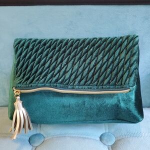 Elegant Green Velvet Clutch